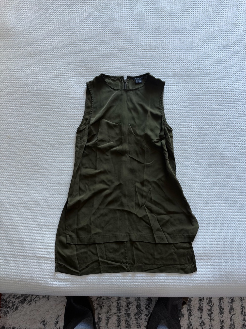 Theory Olive Green 100% Silk Sleeveless Blouse
